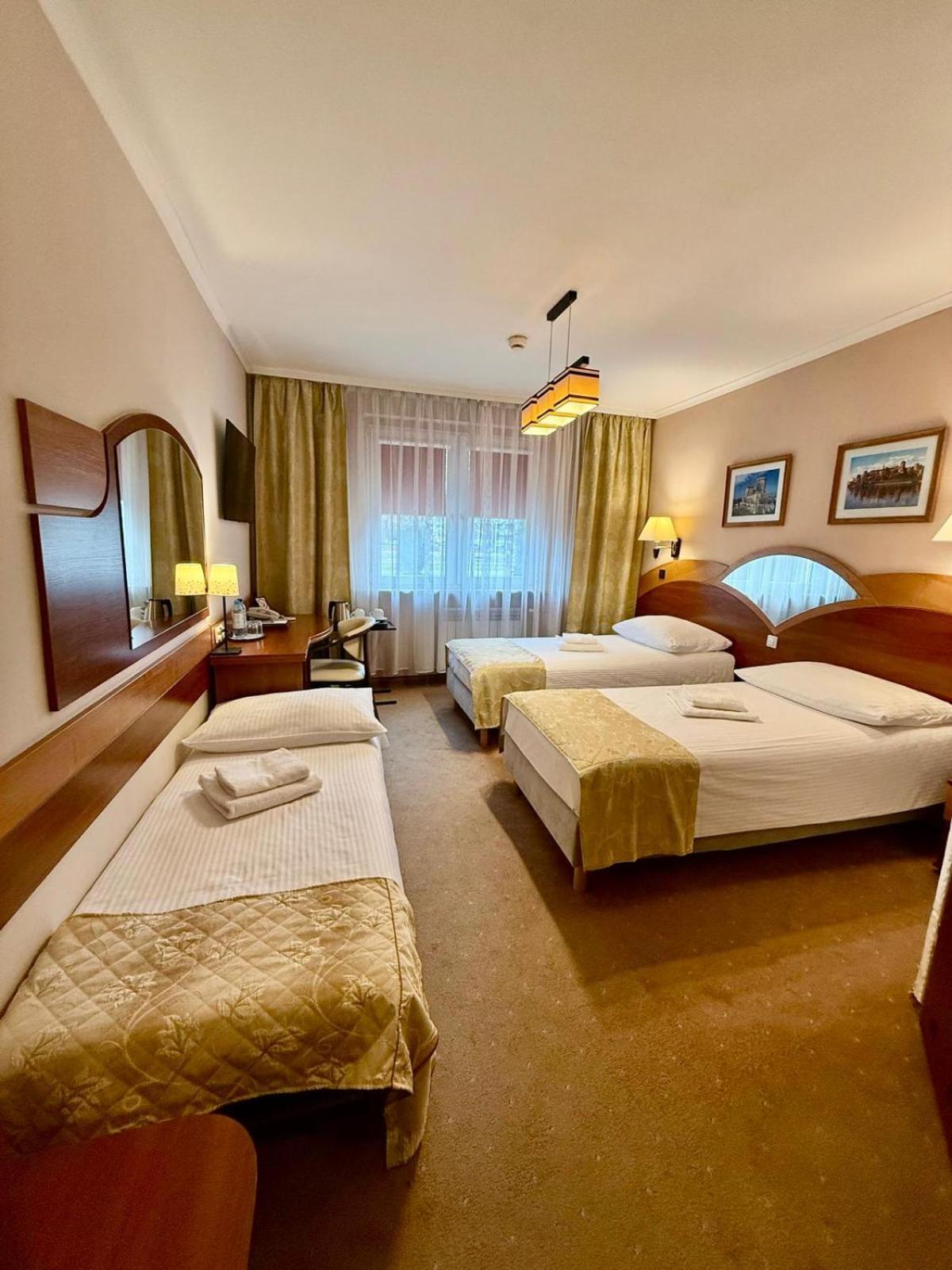Cumulus Hotel Będzin Екстериор снимка